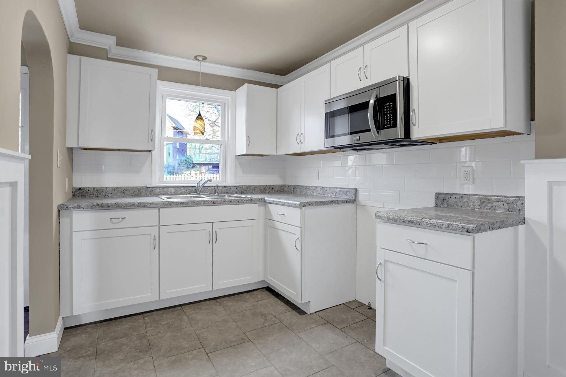 212 Sycamore Road West Reading, PA 19611 - Photo 10 of 27