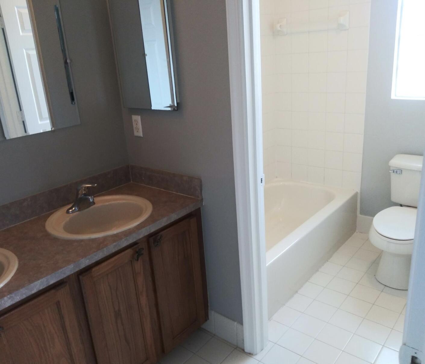 3010 Bernardo Lane Riviera Beach, FL 33407 - Photo 11 of 31 36F1DD2F-77B2-4F51-ACC6-353E96D88179