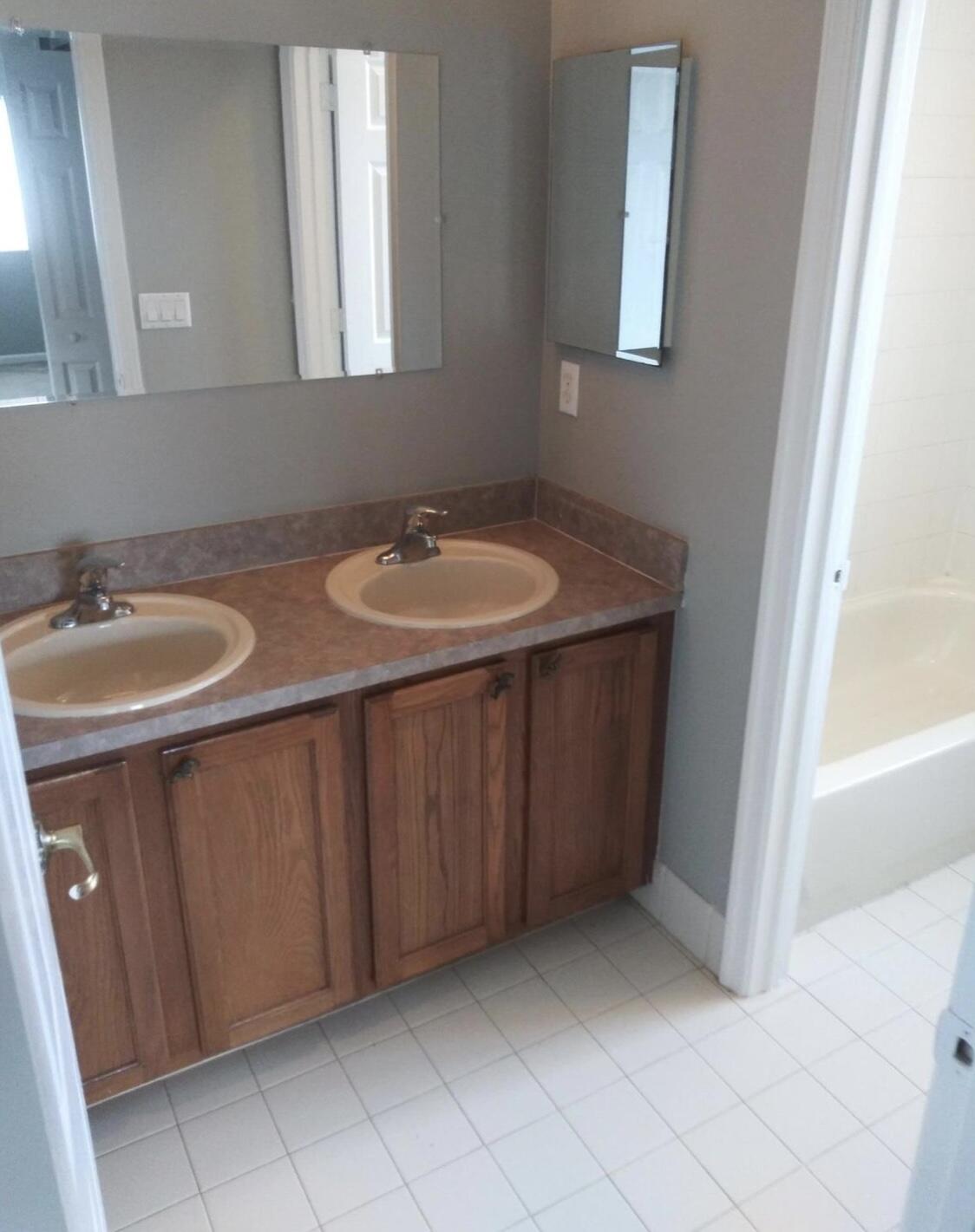 3010 Bernardo Lane Riviera Beach, FL 33407 - Photo 12 of 31 91B74904-0A9A-4531-9C0A-50B0675B329D