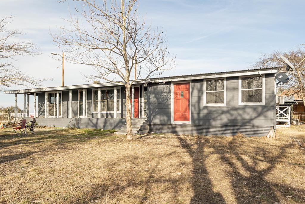 237 Sky Trail Harper, TX 78631 - Photo 4 of 23