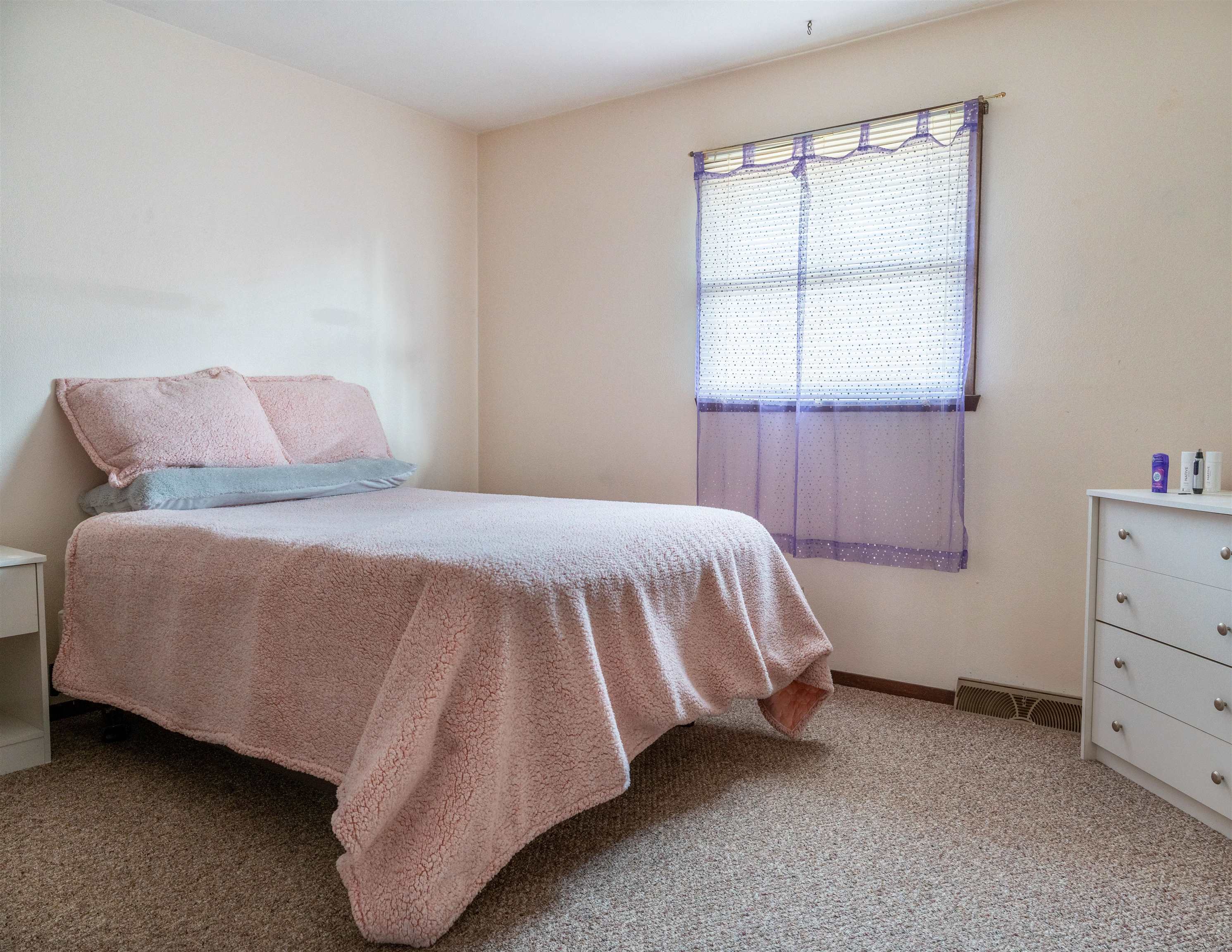 2236 Forest View Road Rockford, IL 61108 - Photo 4 of 19 Gallery Image 4