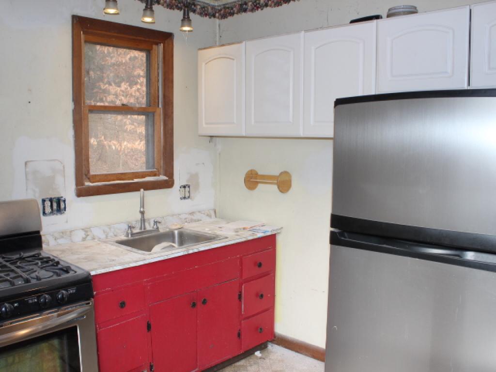 44 Pine Ridge Drive Putney, VT 05346 - Photo 2 of 12