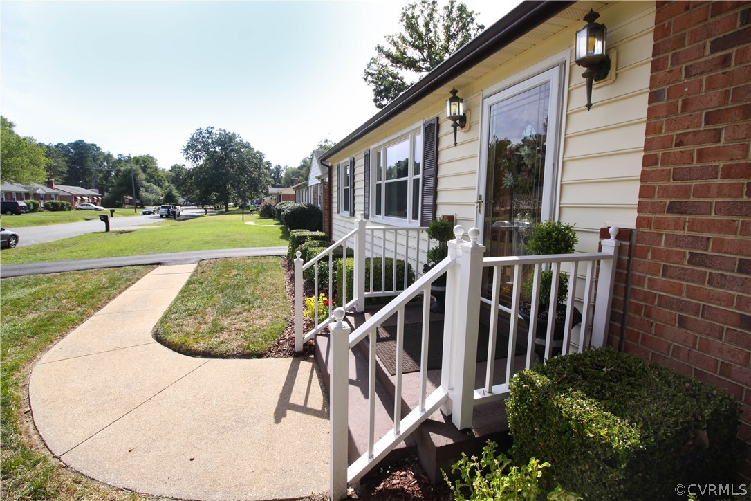 524 West Crieff Road Richmond, VA 23225 - Photo 2 of 15 Gallery Image 2