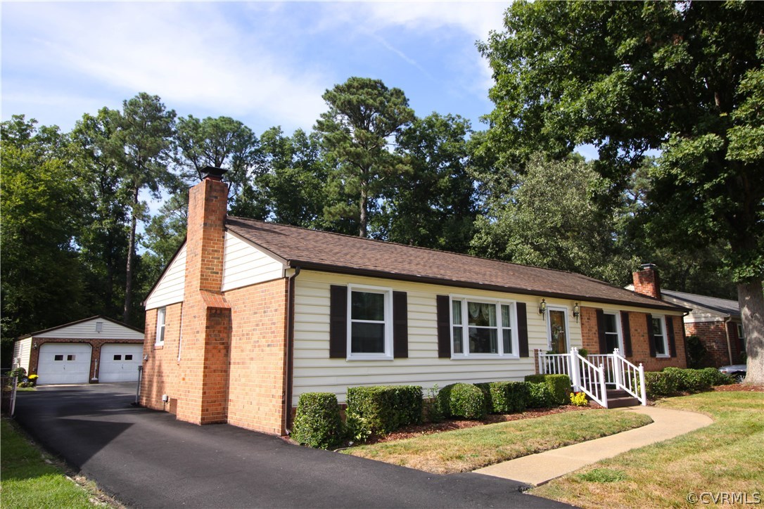 524 West Crieff Road Richmond, VA 23225 - Photo 3 of 15 Yes, that's a 2 car garage back there!