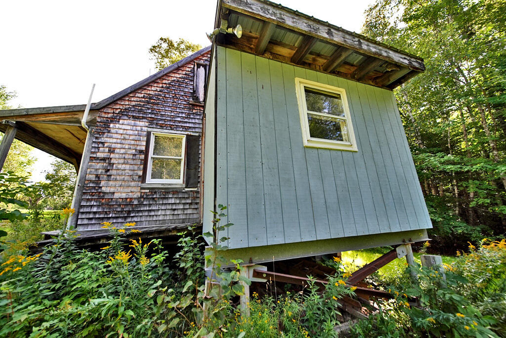 614 Shin Pond Road Patten, ME 04765 - Photo 20 of 51 mud-room-entry-patten-me