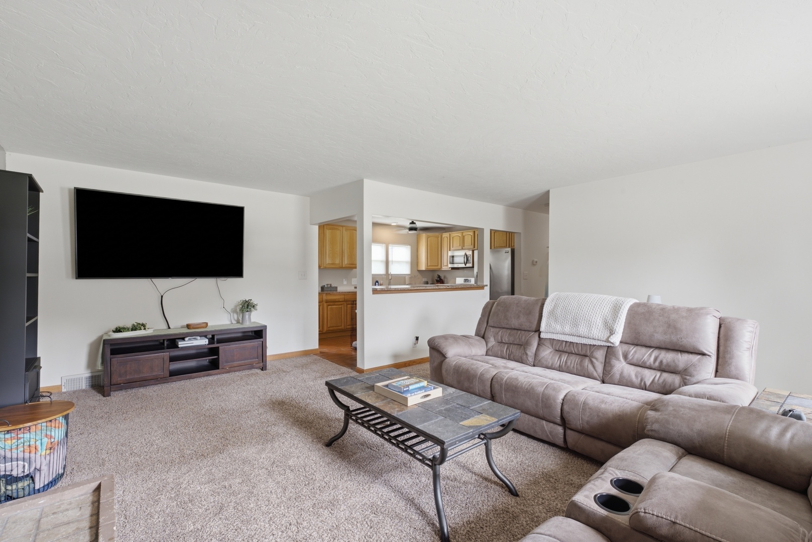 2808 West 3rd Street Coal Valley, IL 61240 - Photo 4 of 19