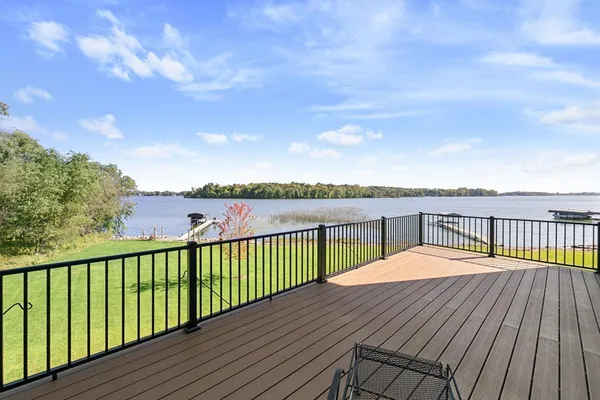 $925,000 | 51235 Amber Avenue, Stanchfield, MN 55080