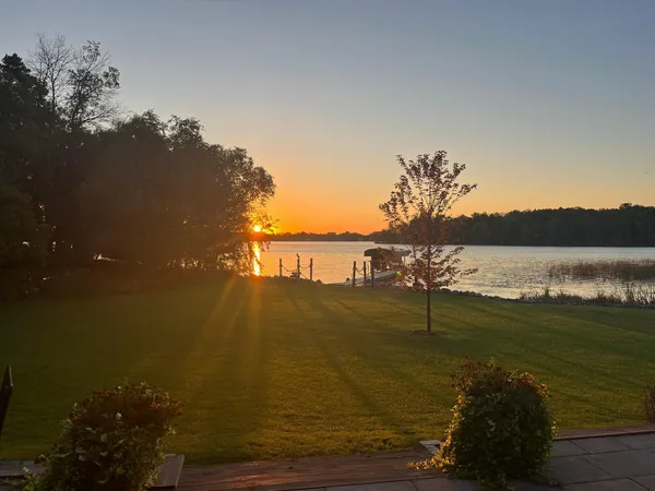 $925,000 | 51235 Amber Avenue, Stanchfield, MN 55080