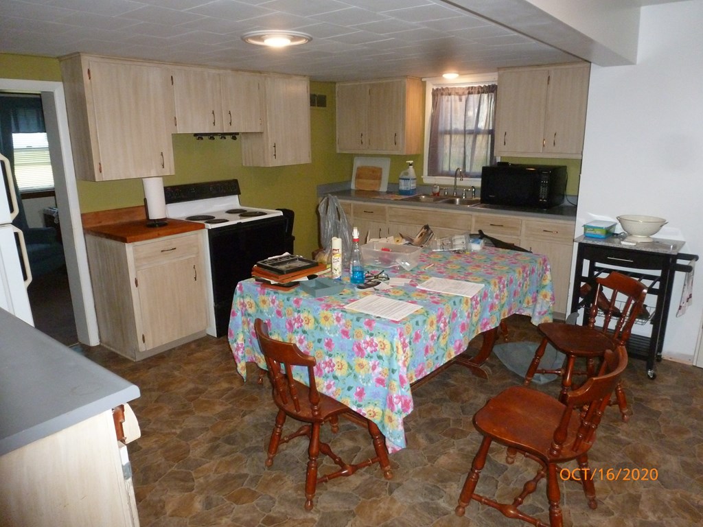 163 Meadow Road Seneca, PA 16346 - Photo 5 of 15 Gallery Image 5