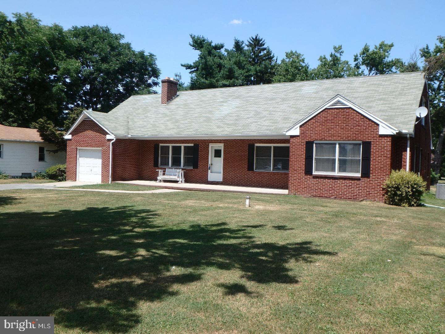 1047 Bear Road New Castle, DE 19720 - Photo 2 of 23 Gallery Image 2