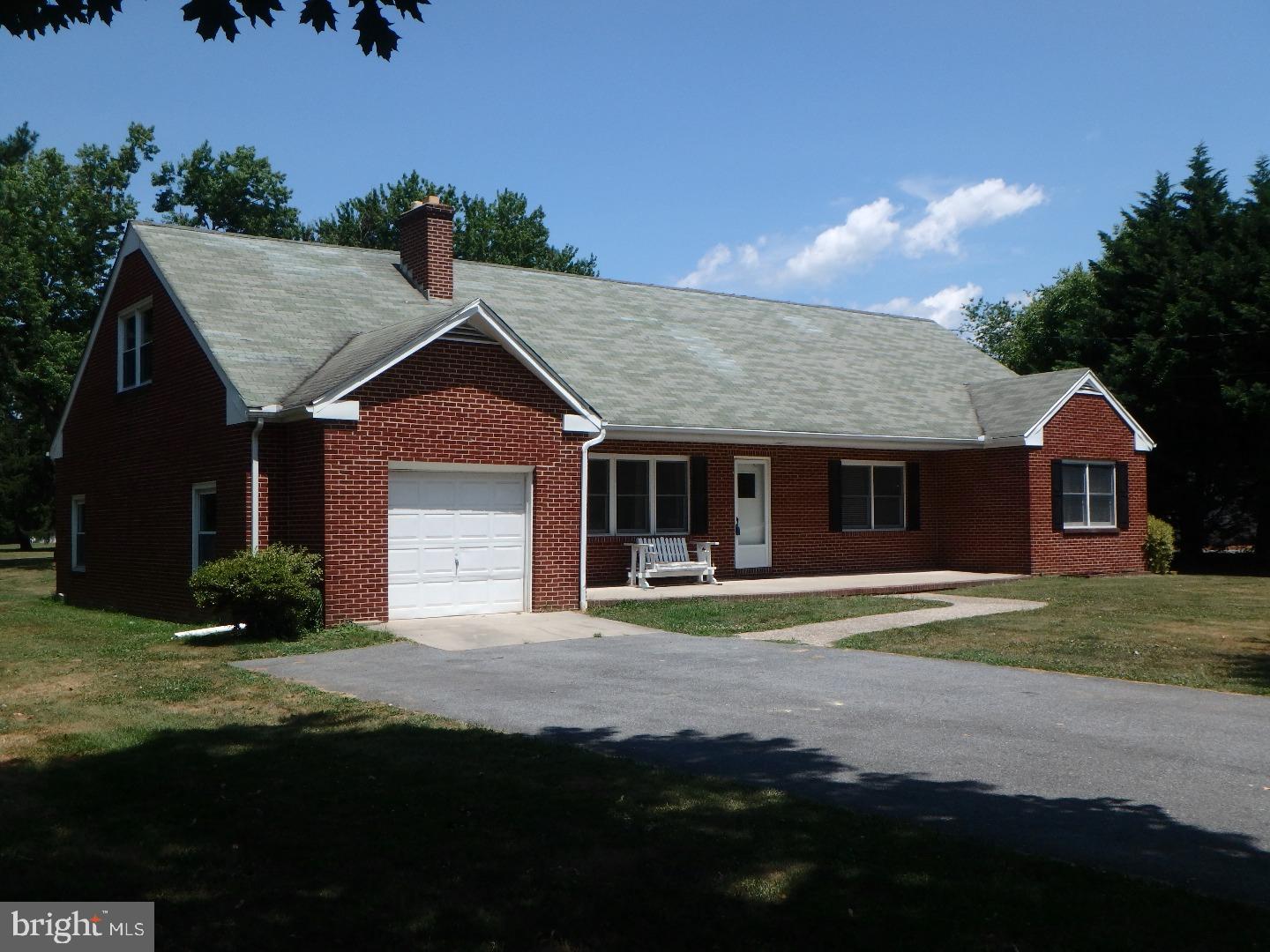 1047 Bear Road New Castle, DE 19720 - Photo 4 of 23 Gallery Image 4
