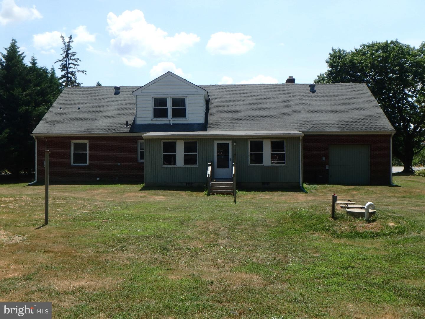 1047 Bear Road New Castle, DE 19720 - Photo 6 of 23 Gallery Image 6
