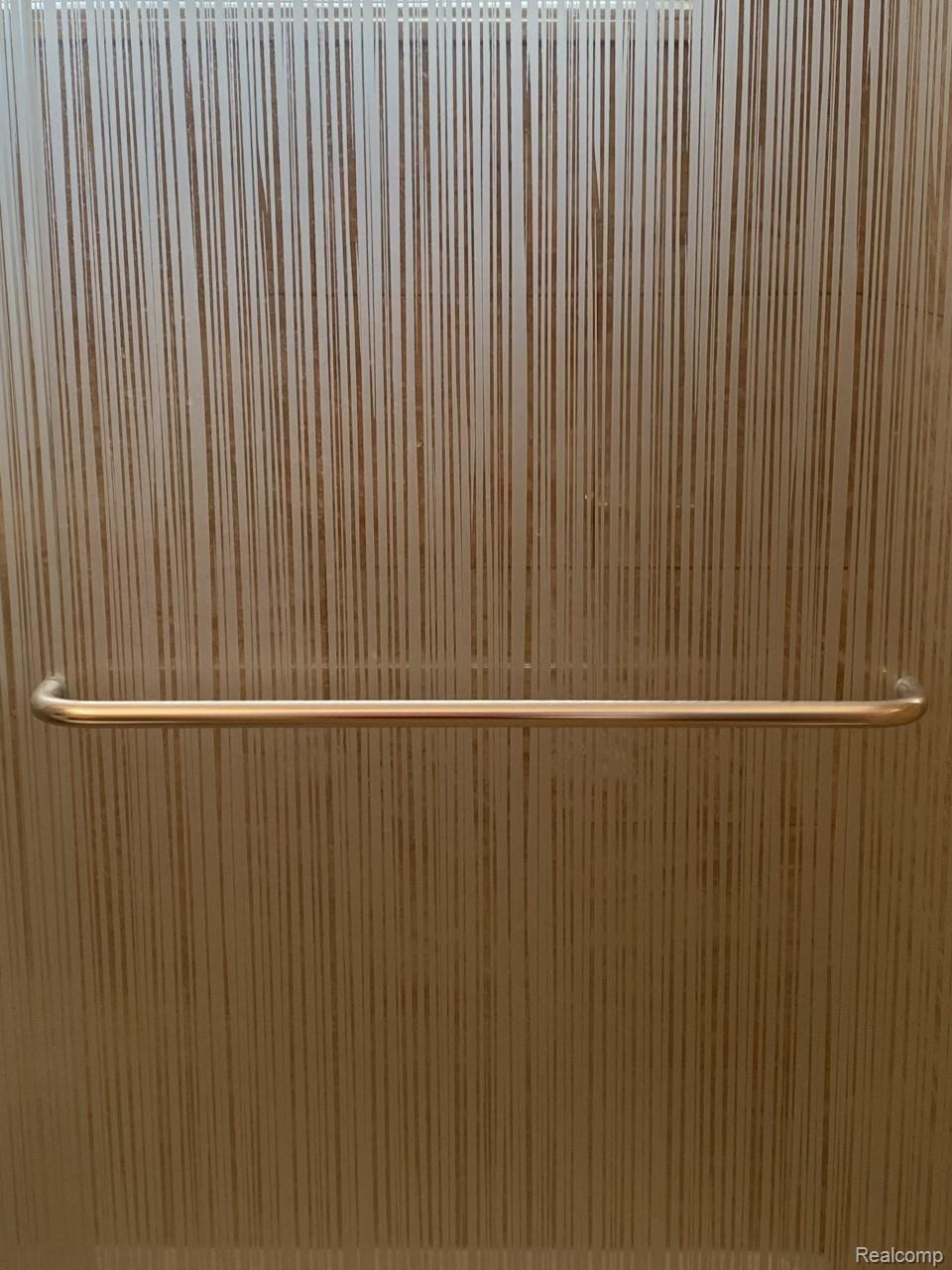 3016 Harvard Road Royal Oak, MI 48073 - Photo 10 of 19 Patterned Glass Shower Doors