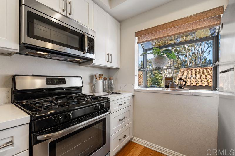 2118 Valleydale Lane Encinitas, CA 92024 - Photo 12 of 35