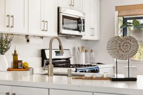 $919,000 | 2118 Valleydale Lane, Encinitas, CA 92024