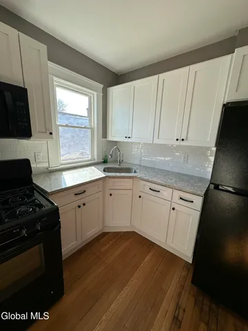 $2,100 | 65 Ten Eyck Avenue, Albany, NY 12209