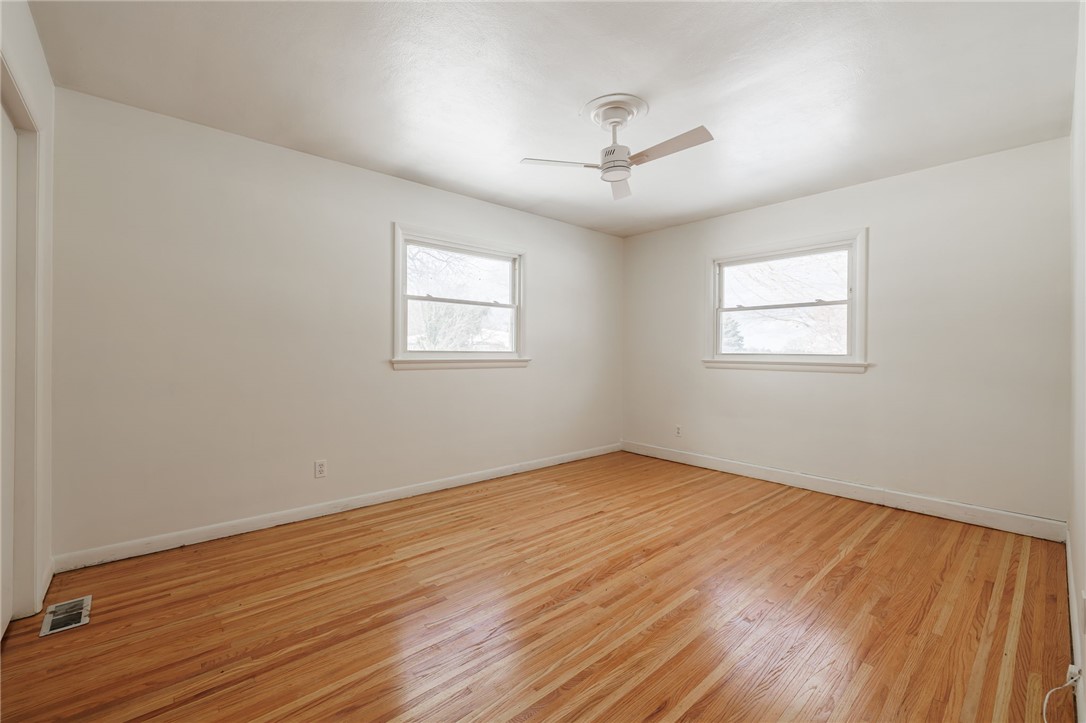 213 Governor Terrace Irondequoit, NY 14609 - Photo 14 of 29