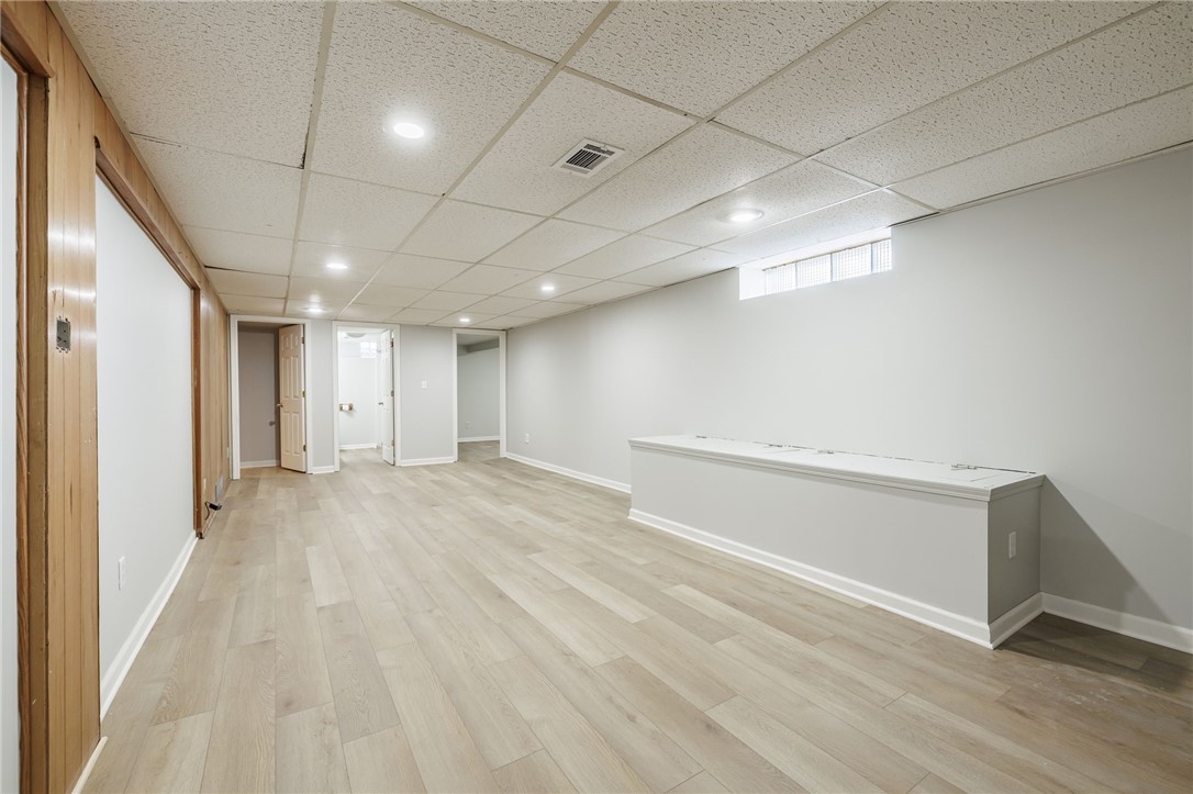 213 Governor Terrace Irondequoit, NY 14609 - Photo 19 of 29