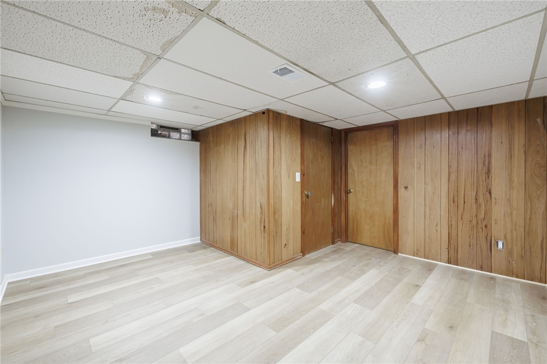 213 Governor Terrace Irondequoit, NY 14609 - Photo 24 of 29