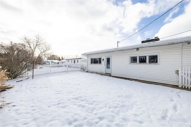 $2,750 | 213 Governor Terrace, Irondequoit, NY 14609