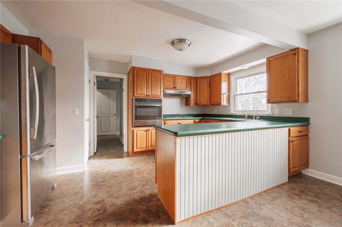 213 Governor Terrace Irondequoit, NY 14609 - Photo 7 of 29