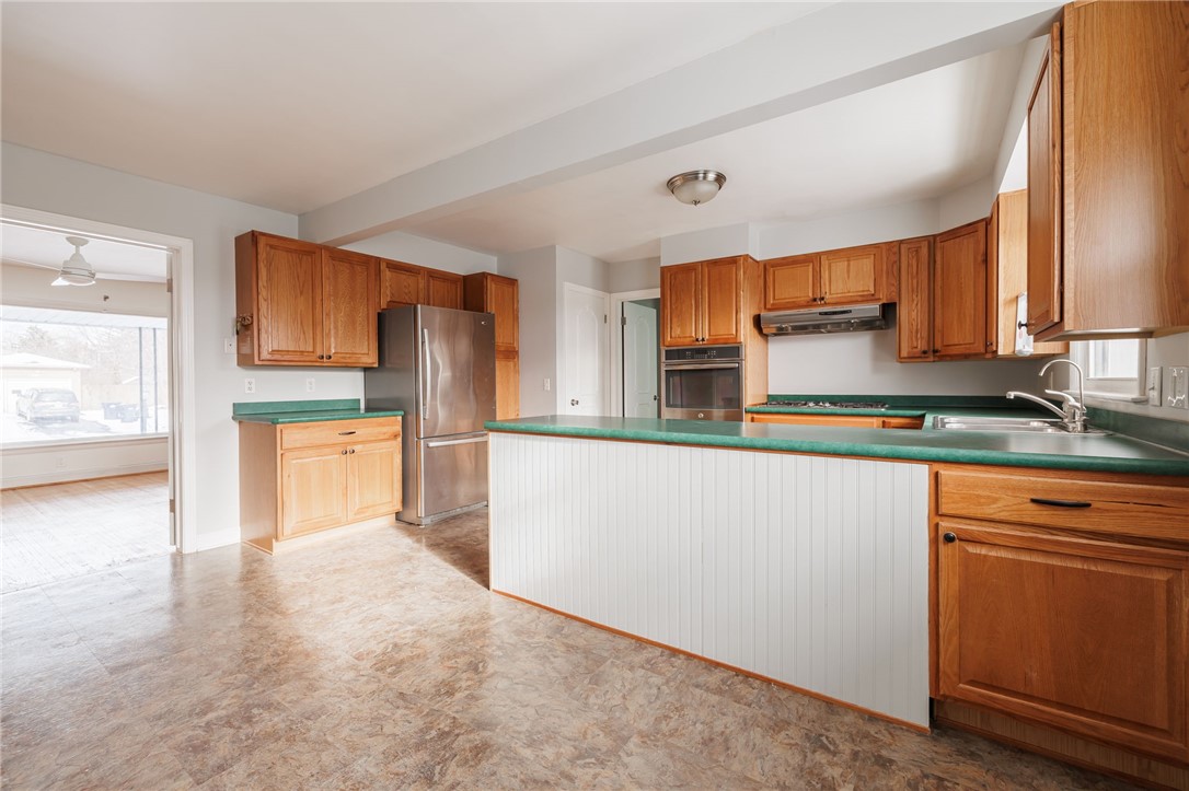 213 Governor Terrace Irondequoit, NY 14609 - Photo 9 of 29