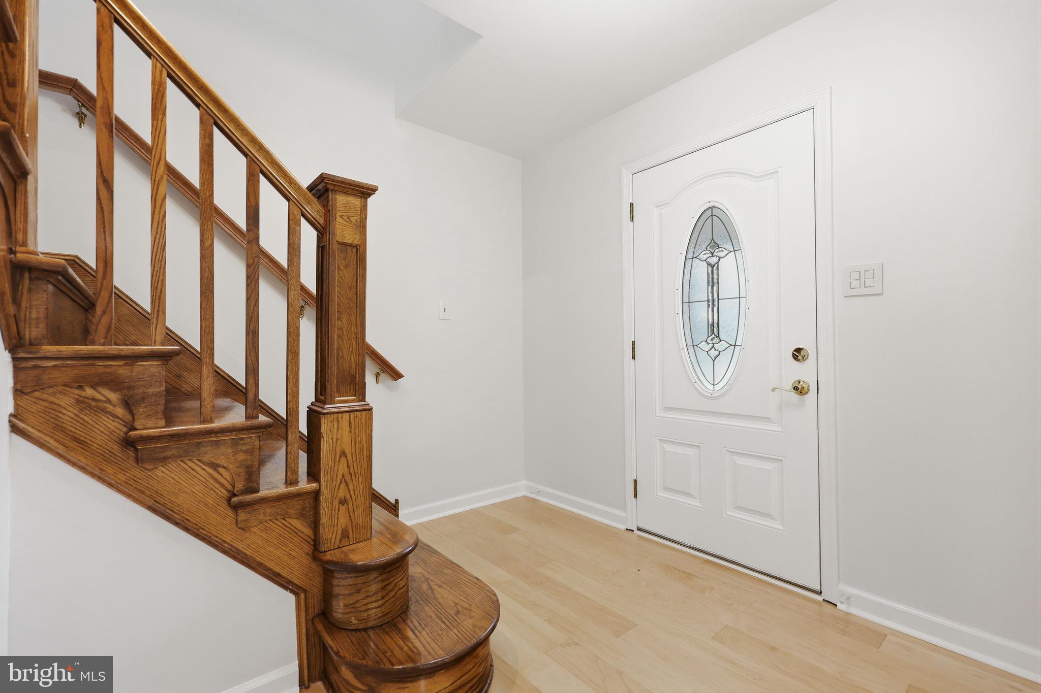 2461 Pine Cone Road Warrington, PA 18976 - Photo 5 of 51 Foyer
