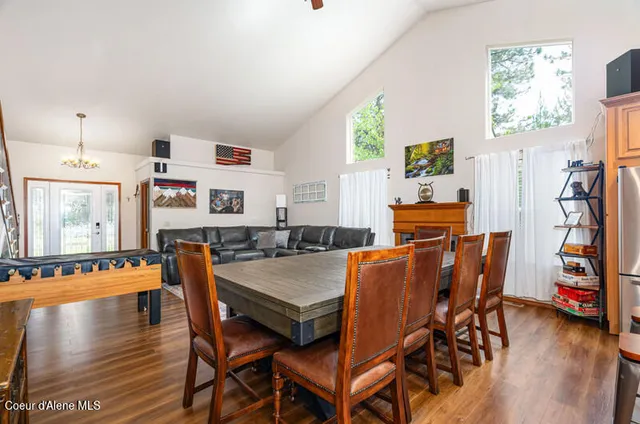 $779,999 | 608 Country Club Lane, Pinehurst, ID 83850