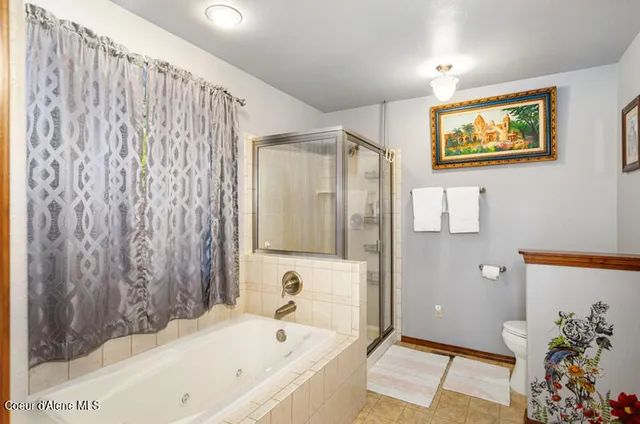 $779,999 | 608 Country Club Lane, Pinehurst, ID 83850