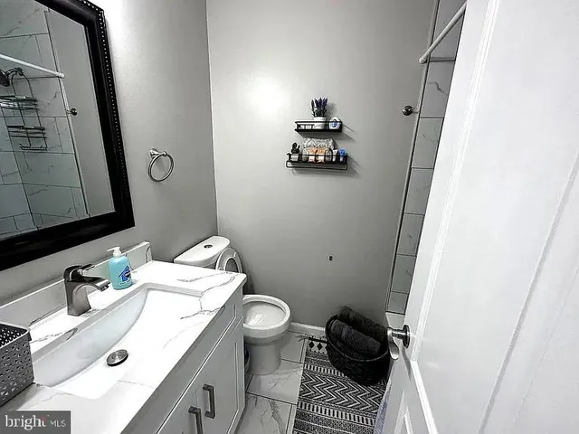 $1,300 | 1721 McCulloh Street, Unit 3, Baltimore, MD 21217