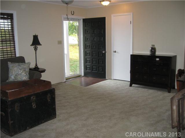 401 Absher Road Bessemer City, NC 28016 - Photo 4 of 16