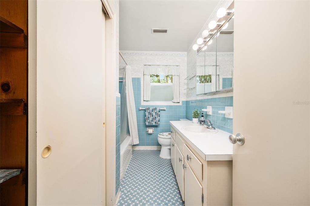 3919 Southwest 4th Place Gainesville, FL 32607 - Photo 25 of 38