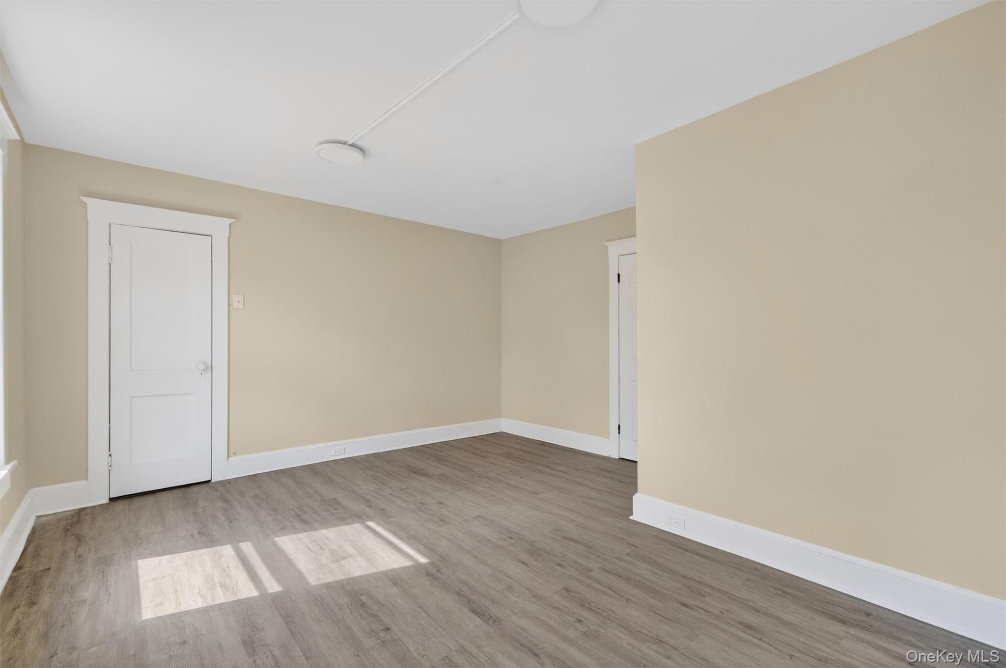 26 1/2 Ridge Street Middletown, NY 10940 - Photo 32 of 36