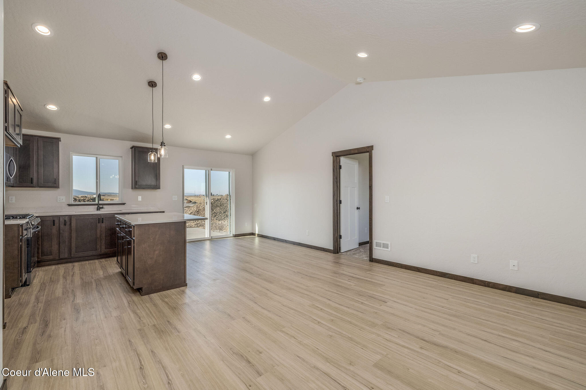 11963 North Lennon Lane Rathdrum, ID 83858 - Photo 3 of 20 4 Entry