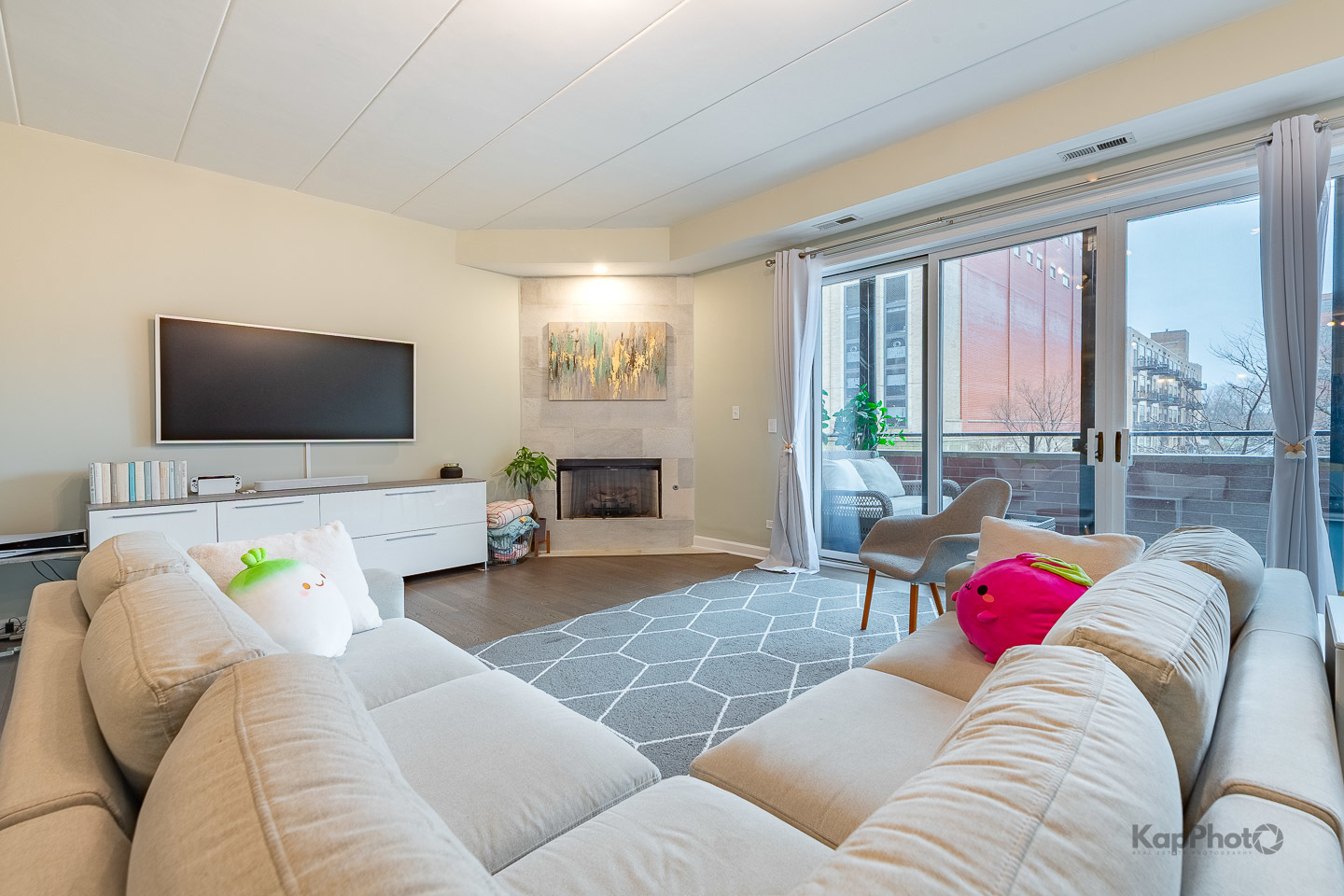 1332 West Madison Street, Unit 2W Chicago, IL 60607 - Photo 2 of 29