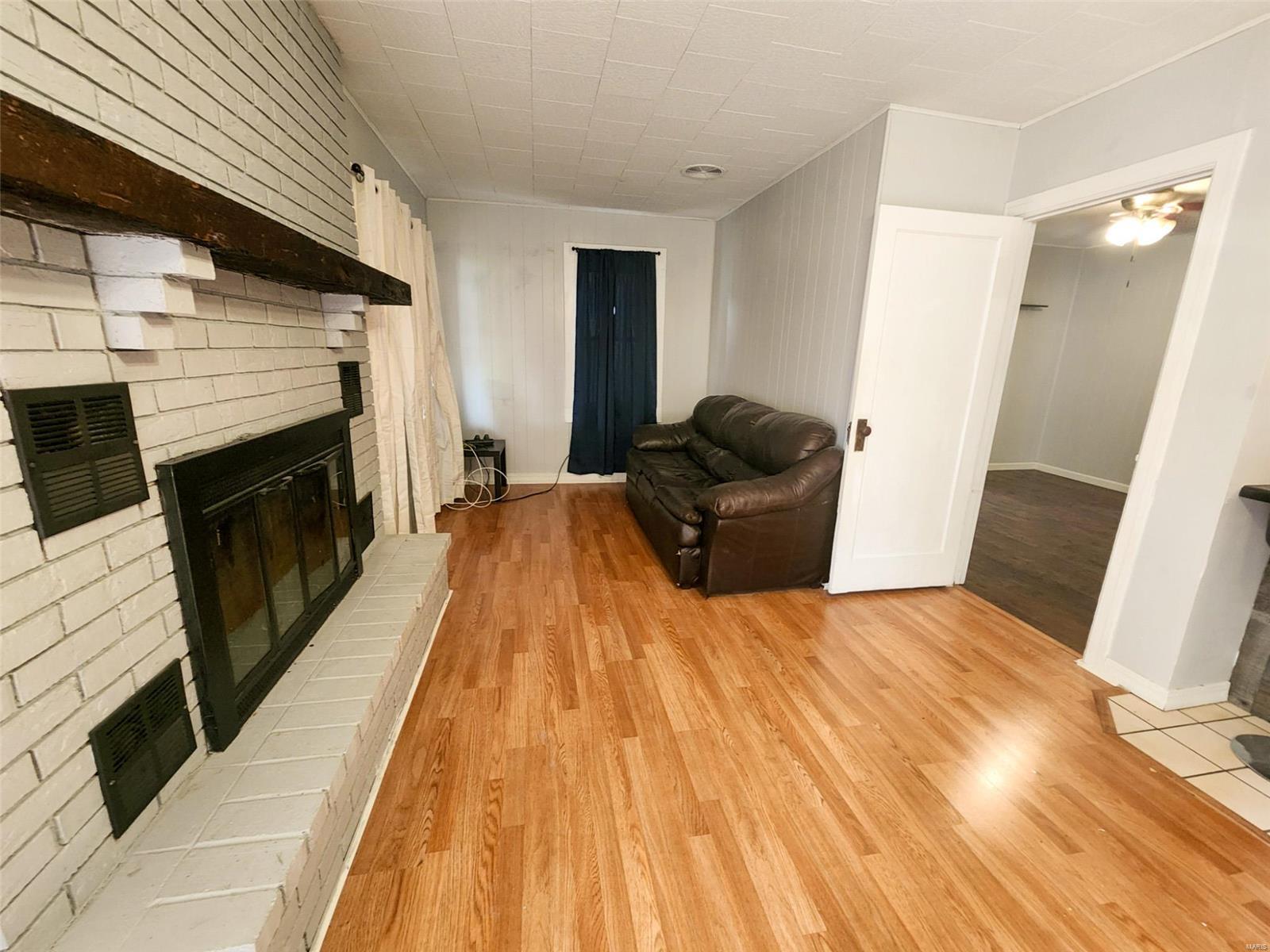 3013 Roland Avenue Belleville, IL 62226 - Photo 2 of 13 Gallery Image 2