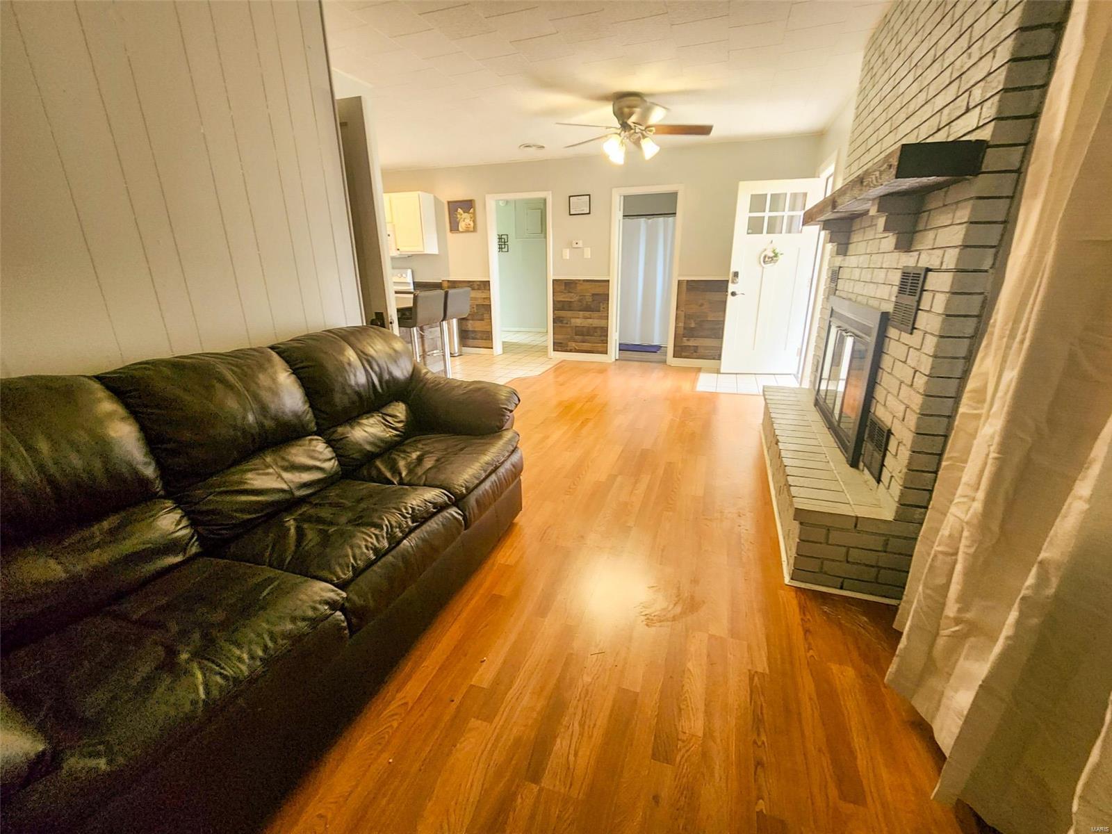 3013 Roland Avenue Belleville, IL 62226 - Photo 3 of 13 Gallery Image 3