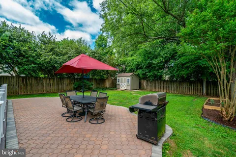 $1,950,000 | 117 West George Mason Road, Falls Church, VA 22046
