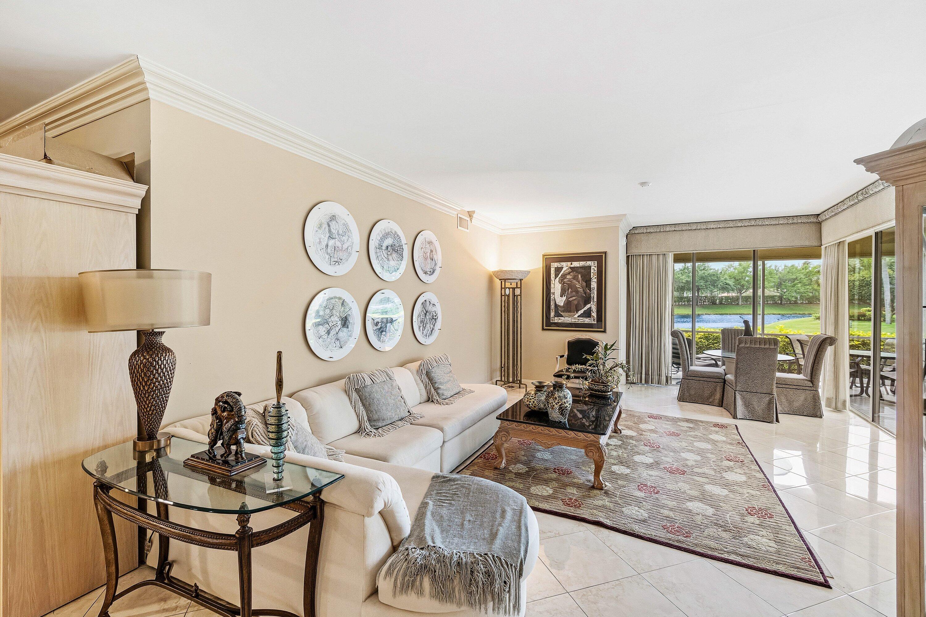 6244 Graycliff Drive, Unit B Boca Raton, FL 33496 - Photo 12 of 80 Living Room