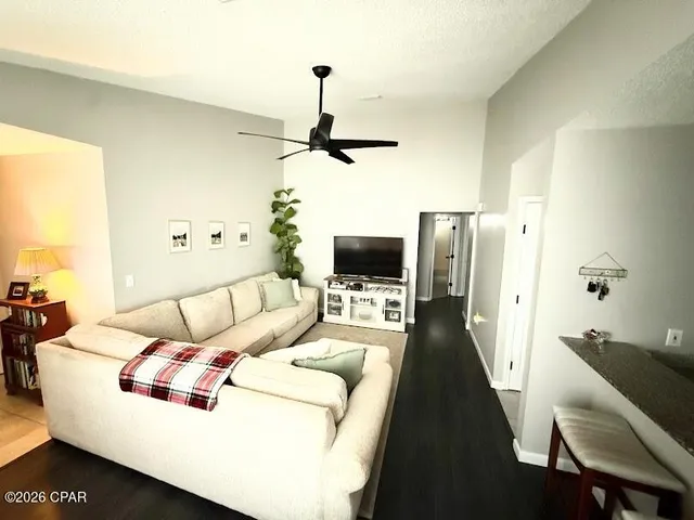 $2,500 | 6309 Lake Joanna Circle, Panama City, FL 32404