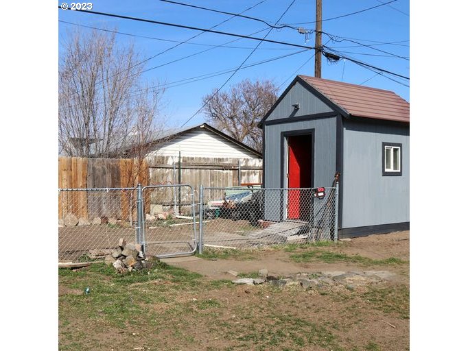 599 East Ridgeway Avenue Hermiston, OR 97838 - Photo 12 of 21 Gallery Image 12