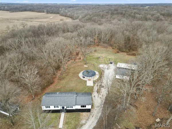 $212,980 | 127 Murray Avenue, Panama, IL 62077