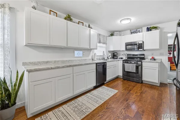 $212,980 | 127 Murray Avenue, Panama, IL 62077