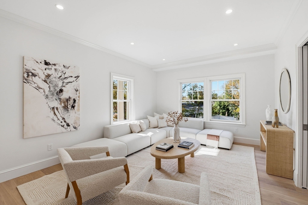 2 Beacon Hill Road Marblehead, MA 01945 - Photo 21 of 39