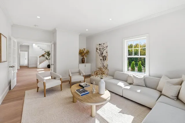 $3,299,000 | 2 Beacon Hill Road, Marblehead, MA 01945