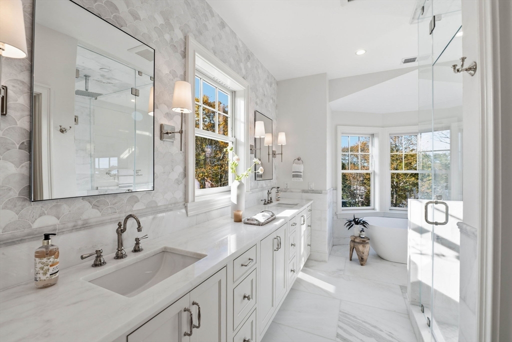 2 Beacon Hill Road Marblehead, MA 01945 - Photo 28 of 39