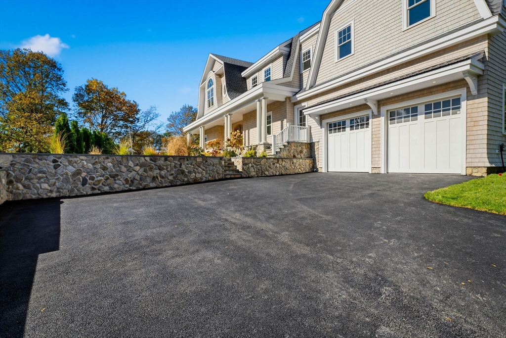 2 Beacon Hill Road Marblehead, MA 01945 - Photo 3 of 39