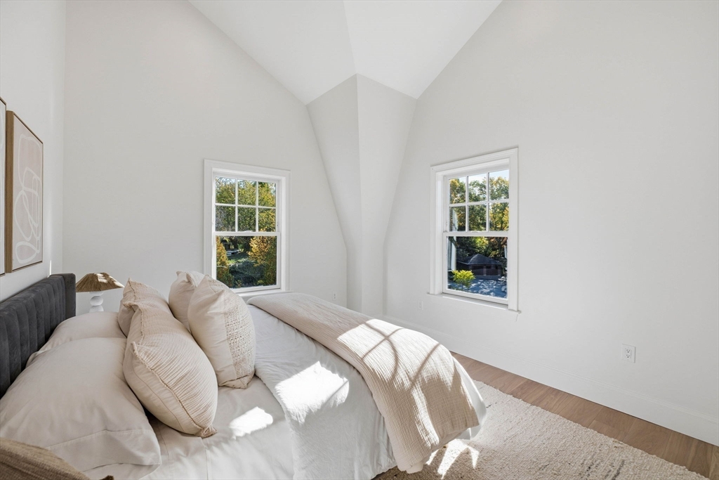 2 Beacon Hill Road Marblehead, MA 01945 - Photo 31 of 39