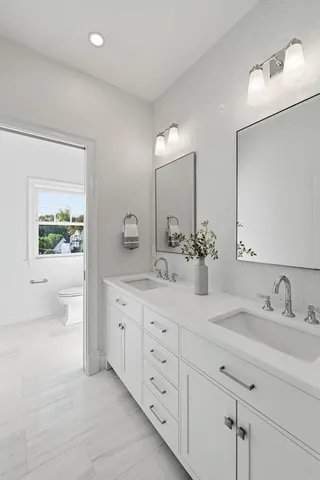 $3,299,000 | 2 Beacon Hill Road, Marblehead, MA 01945