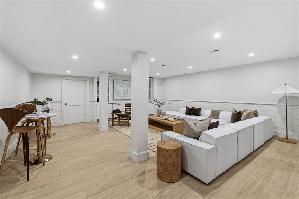 2 Beacon Hill Road Marblehead, MA 01945 - Photo 36 of 39